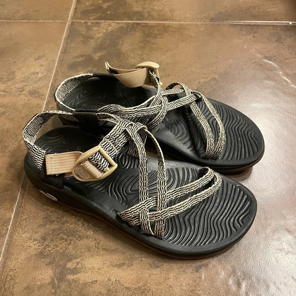 Chaco ZX/2 Cloud Dual Adjustable Straps Cushioned Sandal - Picture 1 of 9